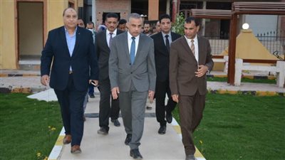 محافظ سوهاج يتفقد 