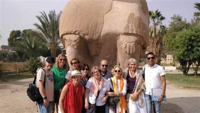 وفد سياحي من 3 دول يزور المناطق الأثرية بالمنيا 