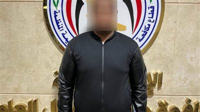 ضبط متهم استولى على بطاقات الدفع الإلكتروني للعاملين بشركة بالقاهرة