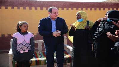 موجز الرابعة|تفقد الرئيس السيسي للقرى المتضررة من السيول بأسوان...وافتتاح طريق الكباش الأبرز 