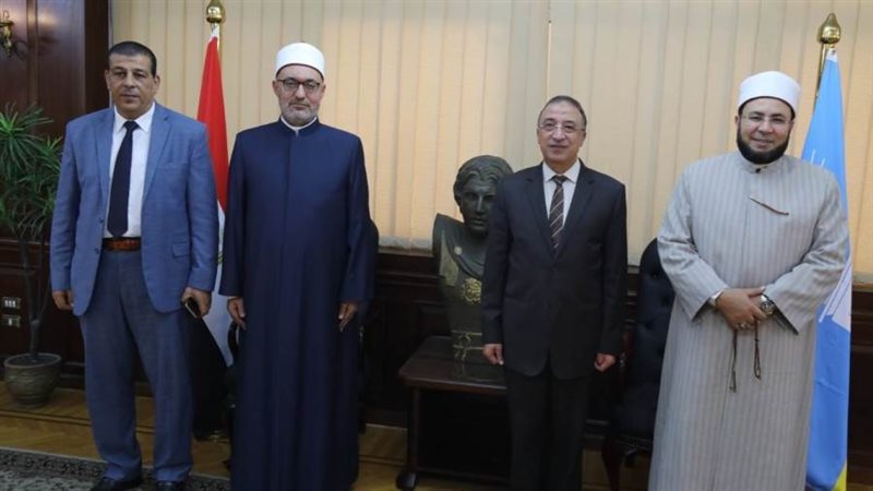 محافظ الإسكندرية