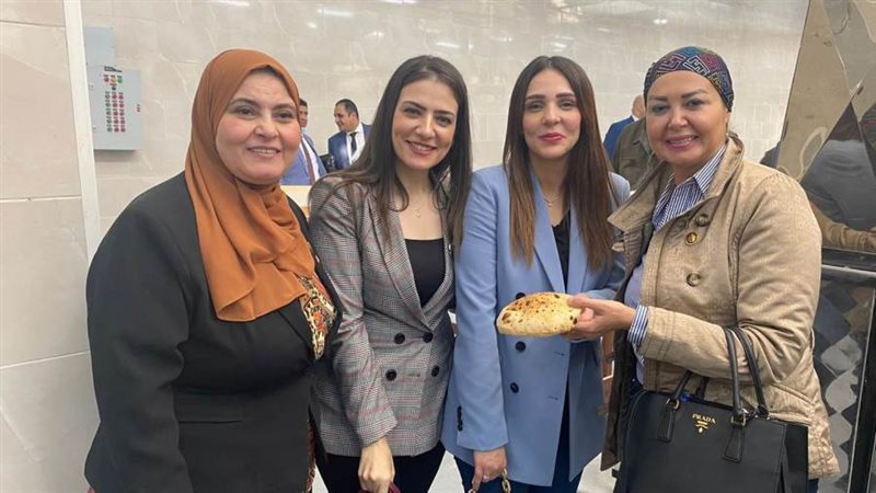 الوفد البرلمانى أثناء