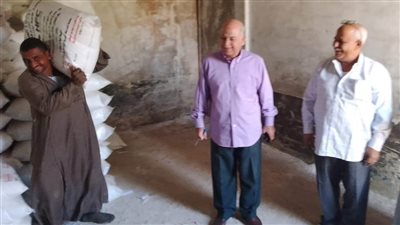 توزيع الأسمدة للمزارعين.. زراعة الجيزة تُسلم 5 آلاف طن للموسم الشتوي