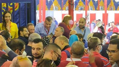 إيقاف التصويت في انتخابات الأهلي لأداء صلاة الجمعة