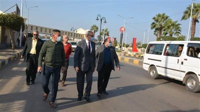 محافظ القليوبية يتفقد أعمال النظافة والإشغالات بشبرا الخيمة 