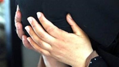 تجديد حبس ربة منزل وعشيقها 15 يومًا لاتهامهما بالتعذيب طفلها حتى الموت بالغربية 