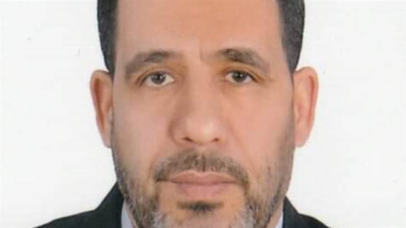 الدكتور احمد حسين