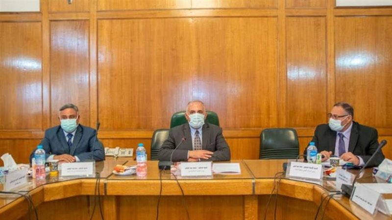 وزير الموارد المائية