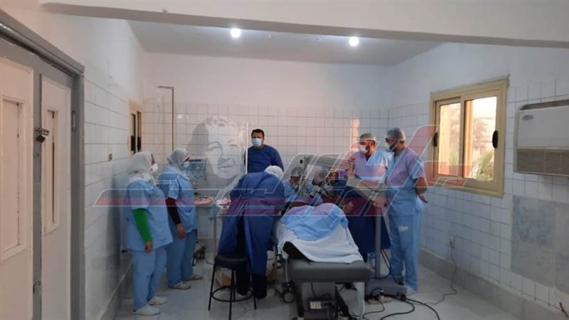 إجراء عمليات الرمد