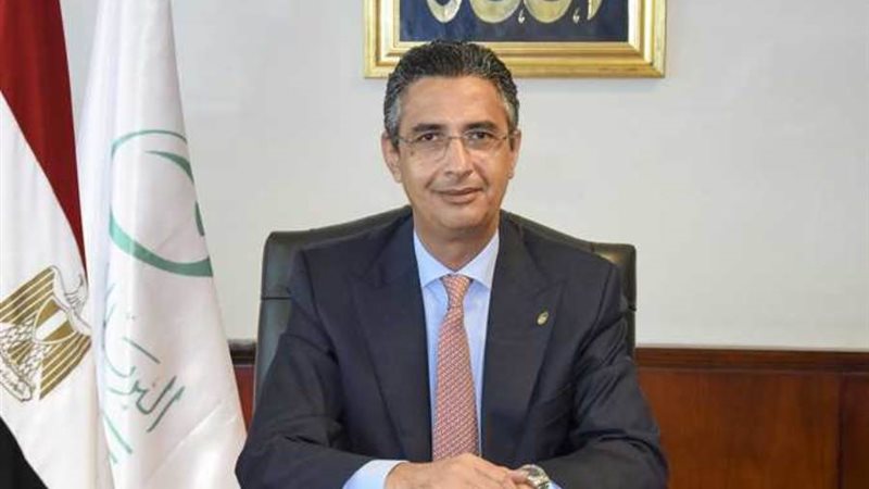 الدكتور شريف فاروق