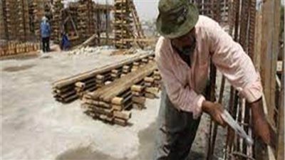 إصابة نجار إثر سقوطه من الطابق الثالث بشبرا الخيمة 