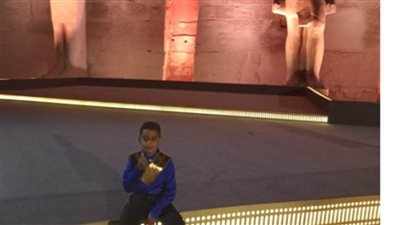 أطفال الوادي الجديد تشارك استقبال الرئيس السيسي في افتتاح طريق الكباش