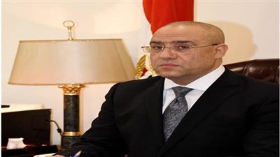 وزير الإسكان يستعرض مقترح برنامج إدارة وتشغيل منطقة الأعمال المركزية بالعاصمة الإدارية الجديدة