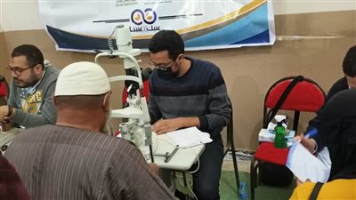 حياة كريمة.. توقيع الكشف على ٧٥٠ مواطنا من مرضى العيون بمبادرة 
