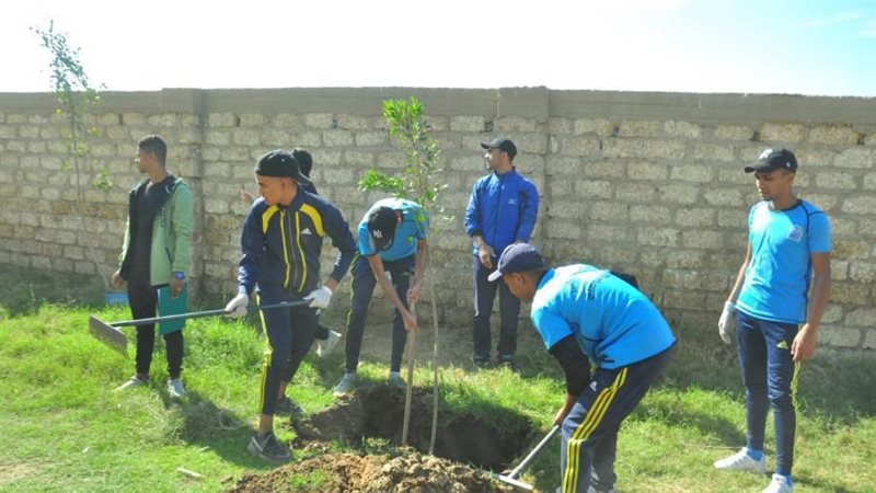 من جانب المعسكر