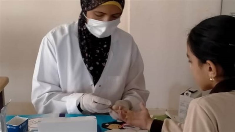 فحص ٣٧٣ ألف طالب