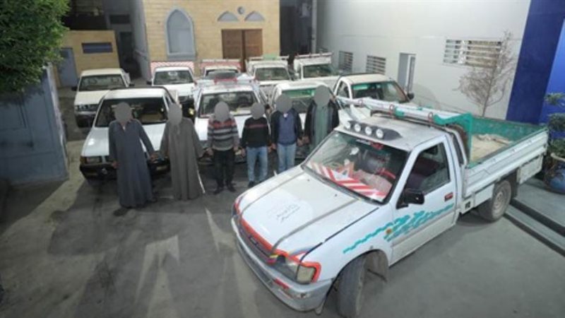 المتهمون والمضبوطات