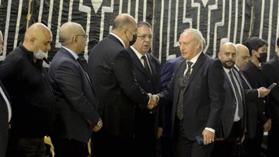 أحمد عبدالحليم ومدربي الناشئين في عزاء جلال إبراهيم