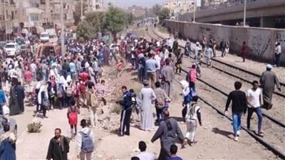 سقوط شاب ”مجهول الهوية“ تحت عجلات قطار القاهرة- طنطا