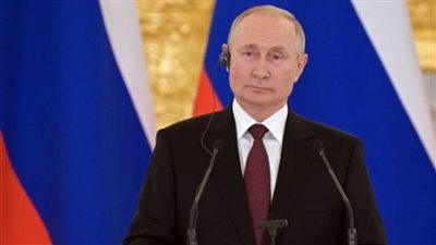 بوتين يشدد على حكام الأقاليم تطبيق إجراءات احتواء تفشي 