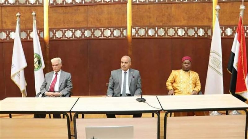 مركز الشيخ زايد لتعليم