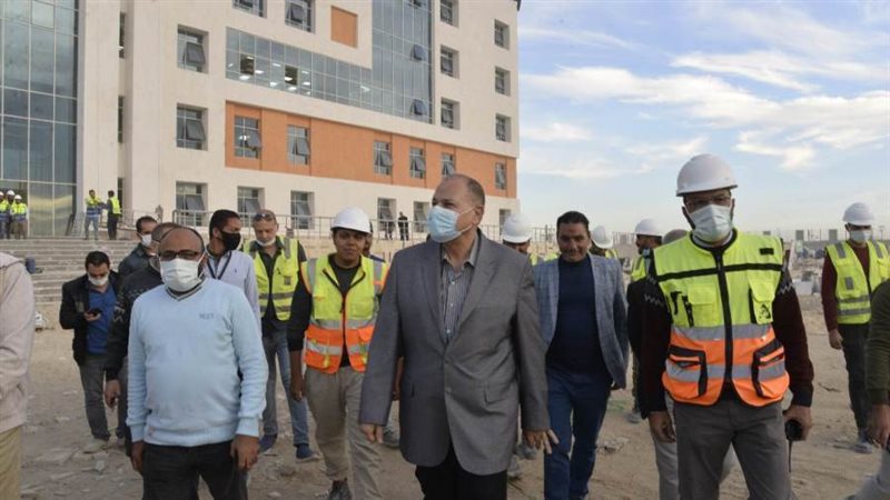 محافظ أسيوط يتفقد