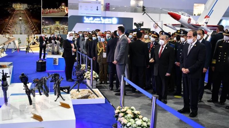 الرئيس يشاهد المعدات