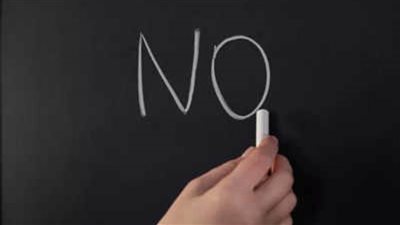 كوني حذرة.. لا تتزوجي من رجل لديه هذه العادات الـ7