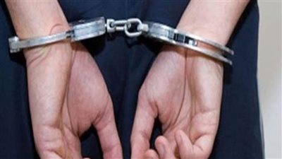 ضبط رجل شرطة مزيف حاول تعطيل حركة المرور بالتجمع بالقاهرة