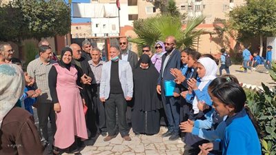 مستشار وزير التربية والتعليم يشيد بمدارس شمال سيناء  