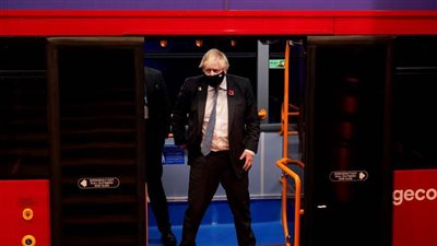 جونسون يستبعد فرض إغلاق كامل في المملكة المتحدة بسبب متحور 