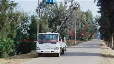 رفع كفاءة منظومة الإنارة العامة بقلين في كفر الشيخ