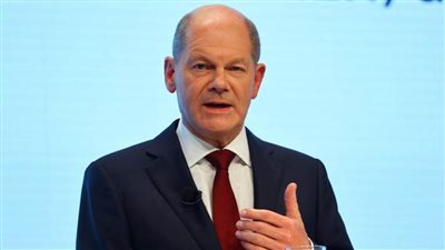 شولتس يغير موقفه ويدعو للتصويت على فرض التطعيم في ألمانيا