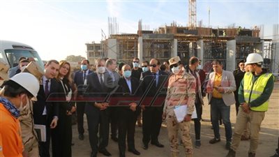 وزير التنمية المحلية يتفقد أعمال تبطين الترع والتجمعات السكنية بكفر الشيخ