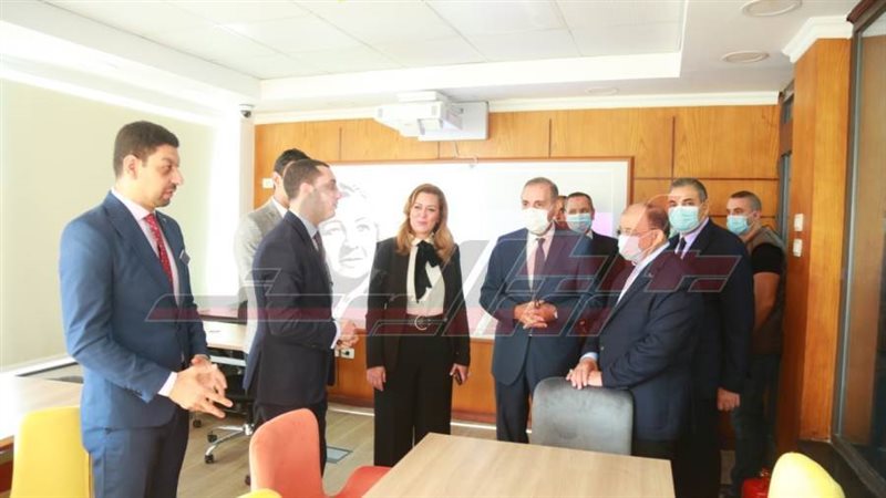 خلال شرح مديرة التريب