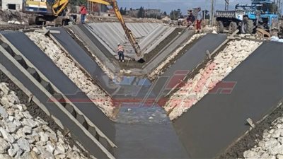 محافظ كفر الشيخ يوجه بسرعة الانتهاء من بعض الترع