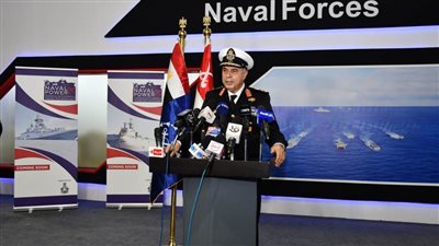 قائد القوات البحرية يعلن تدشين المعرض البحري الأول 