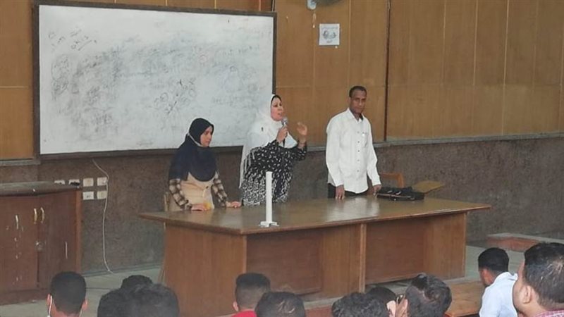 جانب من الدورات