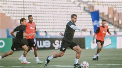 مران الزمالك.. تدريبات تأهيلية وإطالات للاعبين بمجمع الصالات