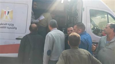  سيارات المركز التكنولوجي المتنقلة بإهناسيا تقدم خدماتها للأهالي