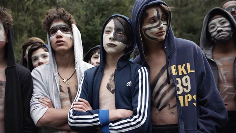 فيلم الثقب في السياج