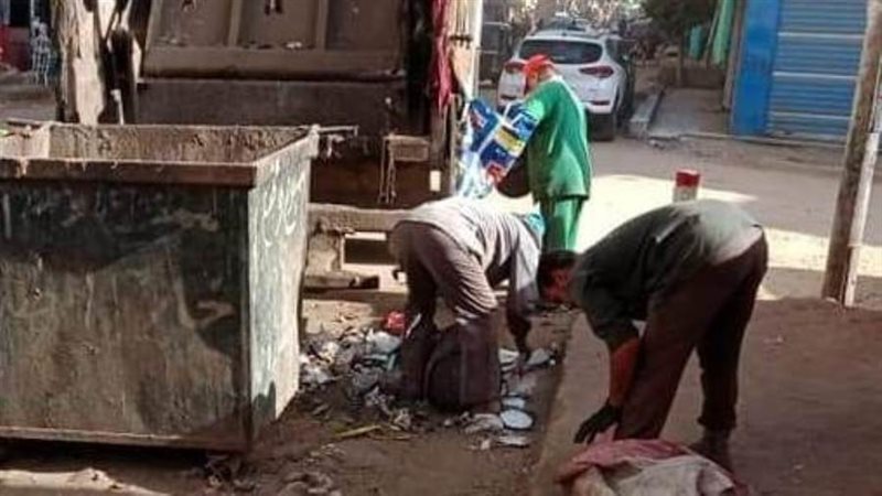 رفع تراكمات القمامة