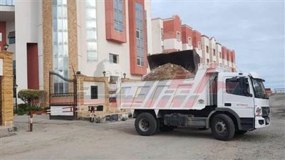 حملات مكبرة للنظافة والتجميل بمصيف بلطيم في كفر الشيخ