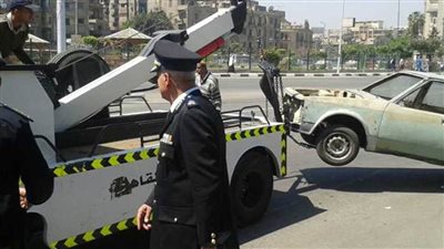 رفع 46 سيارة ودراجة نارية متروكة ومتهالكة من الشوارع