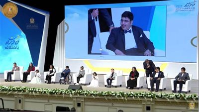 أصحاب الهمم يسألون الرئيس السيسي عن أمنيته الشخصية.. والرئيس يجيب