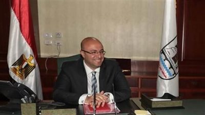 محافظ بني سويف يستقبل مجلس إدارة النادي الرياضي الجديد 