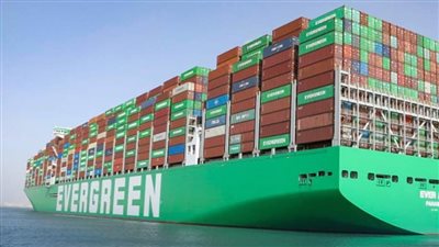 12 معلومة عن السفينة العملاقة 