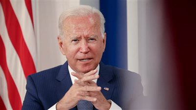 بايدن يعلن الحداد أربعة أيام على وفاة السيناتور السابق بوب دول