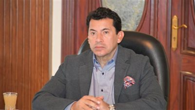وزير الشباب والرياضة يصدر قرارا بتشكيل مكتب من المتخصصين بالوزارة تحت مسمى 