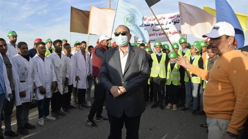 محافظ أسيوط يتفقد